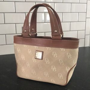 Dooney & Bourke purse